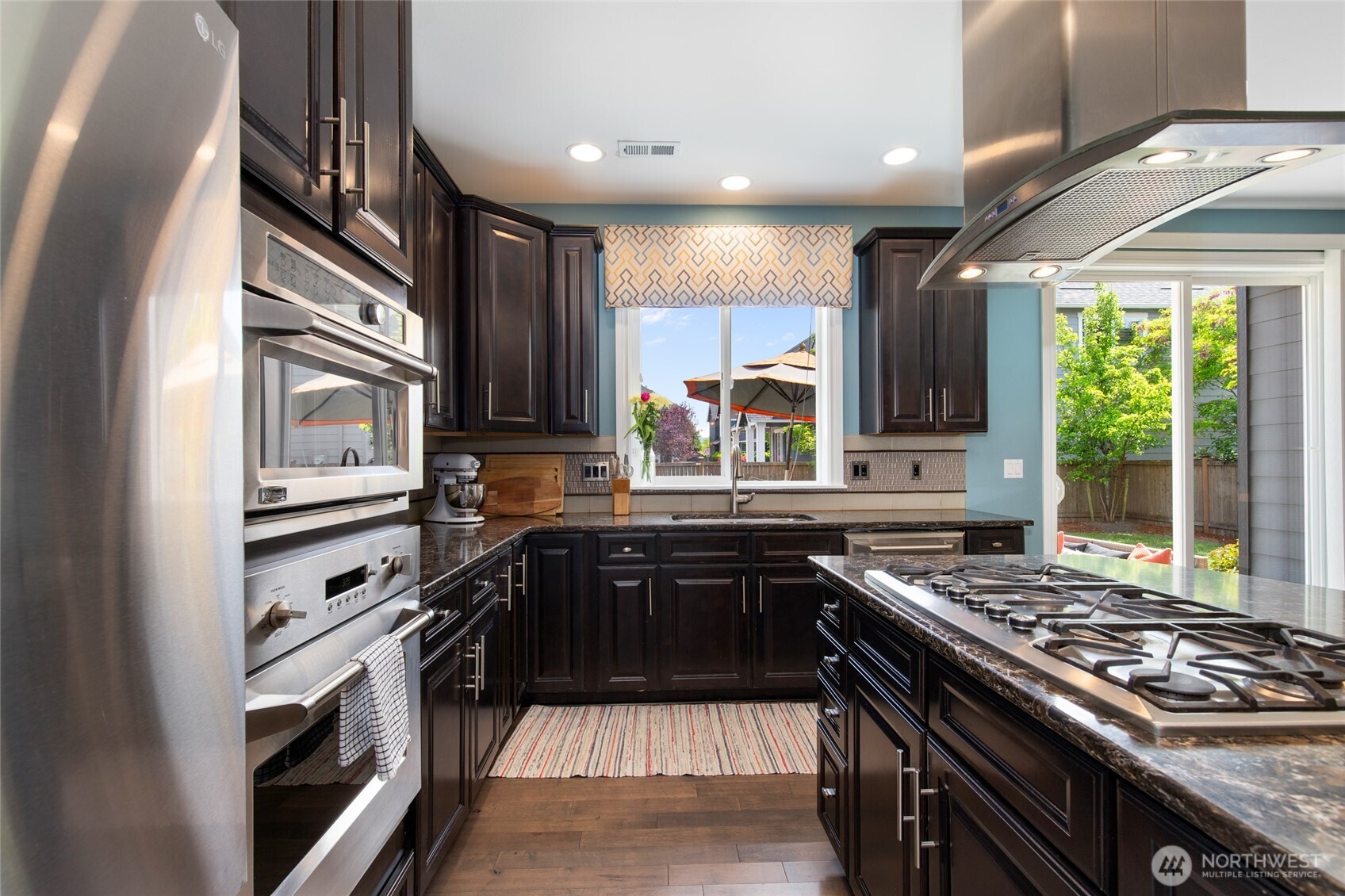 21435 SE 2nd Street , Sammamish, WA 98074