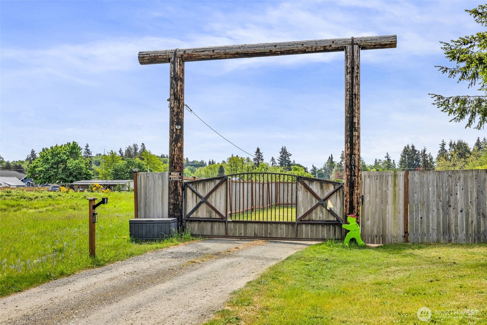 10313 School Land Road SW, Rochester, WA 98579