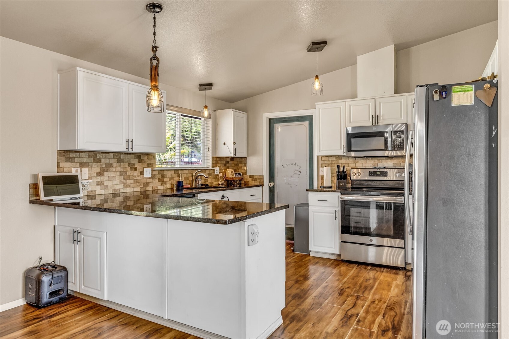 10313 School Land Road SW, Rochester, WA 98579