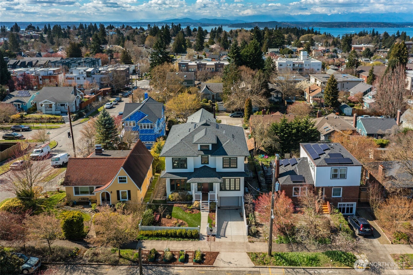 3723 41st Avenue SW, Seattle, WA 98116