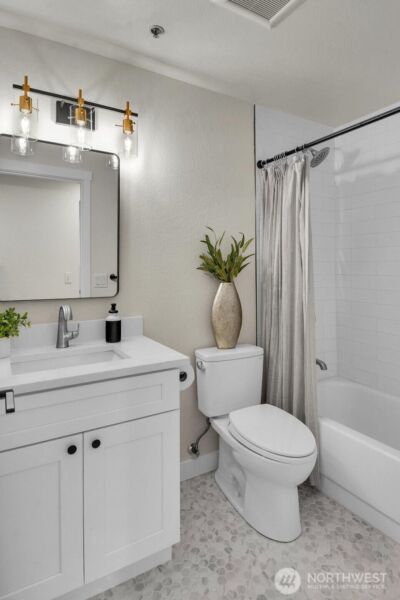 18523 68th Avenue NE #204, Kenmore, WA 98028 - Photo 10