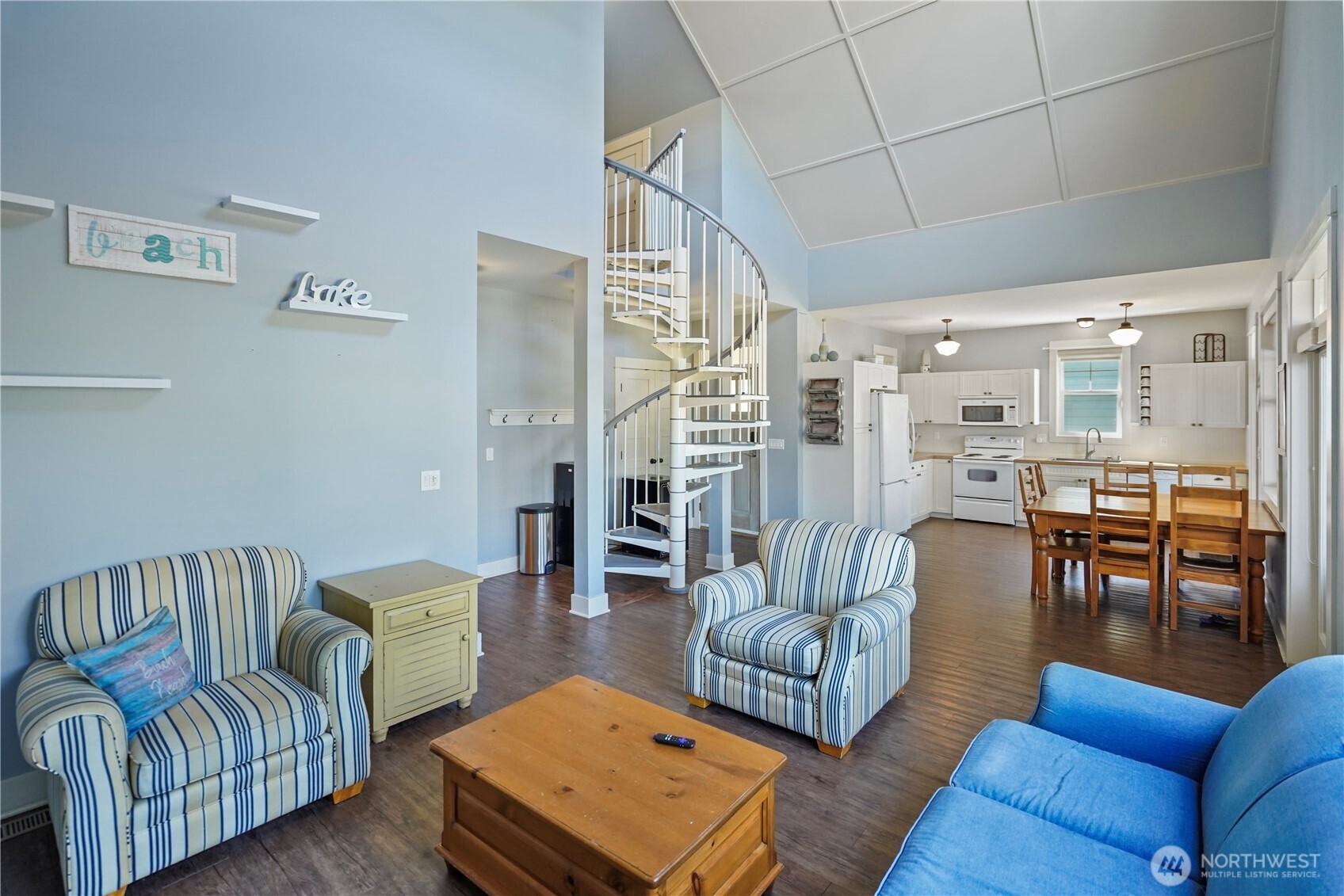 105 Flip Flop Lane , Oroville, WA 98844