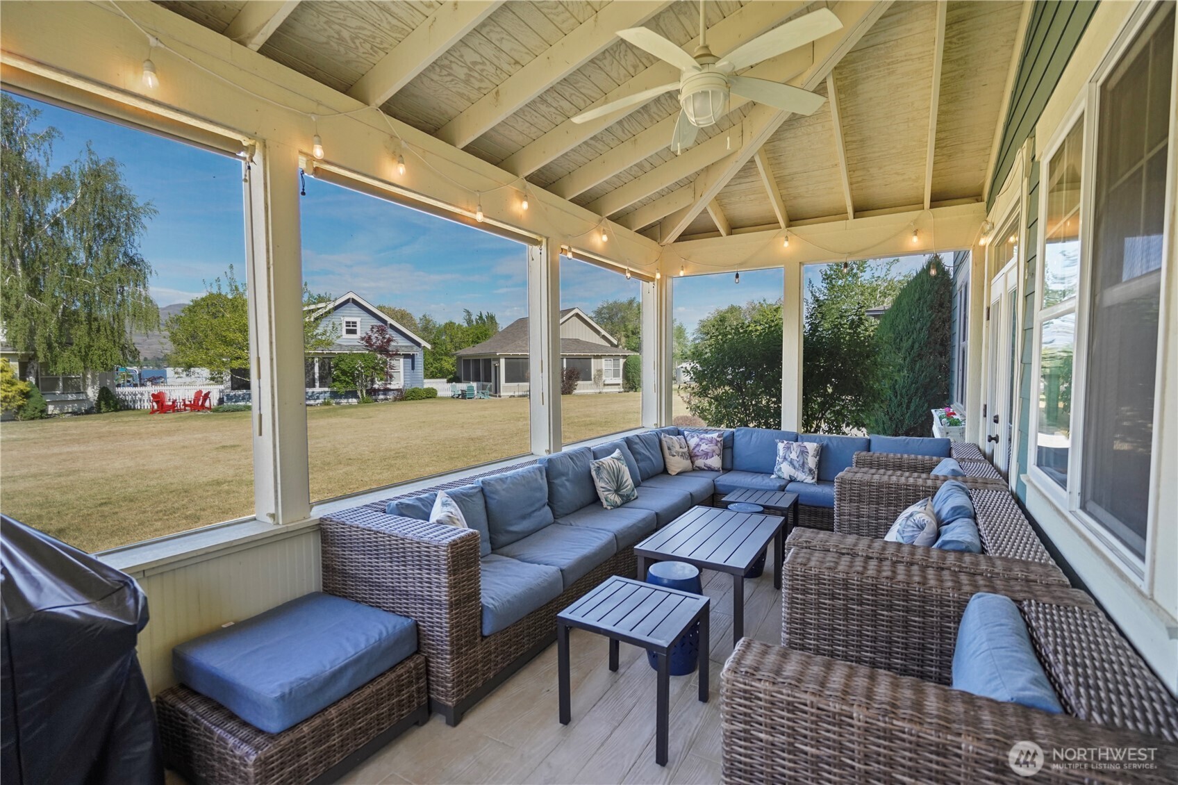 105 Flip Flop Lane , Oroville, WA 98844
