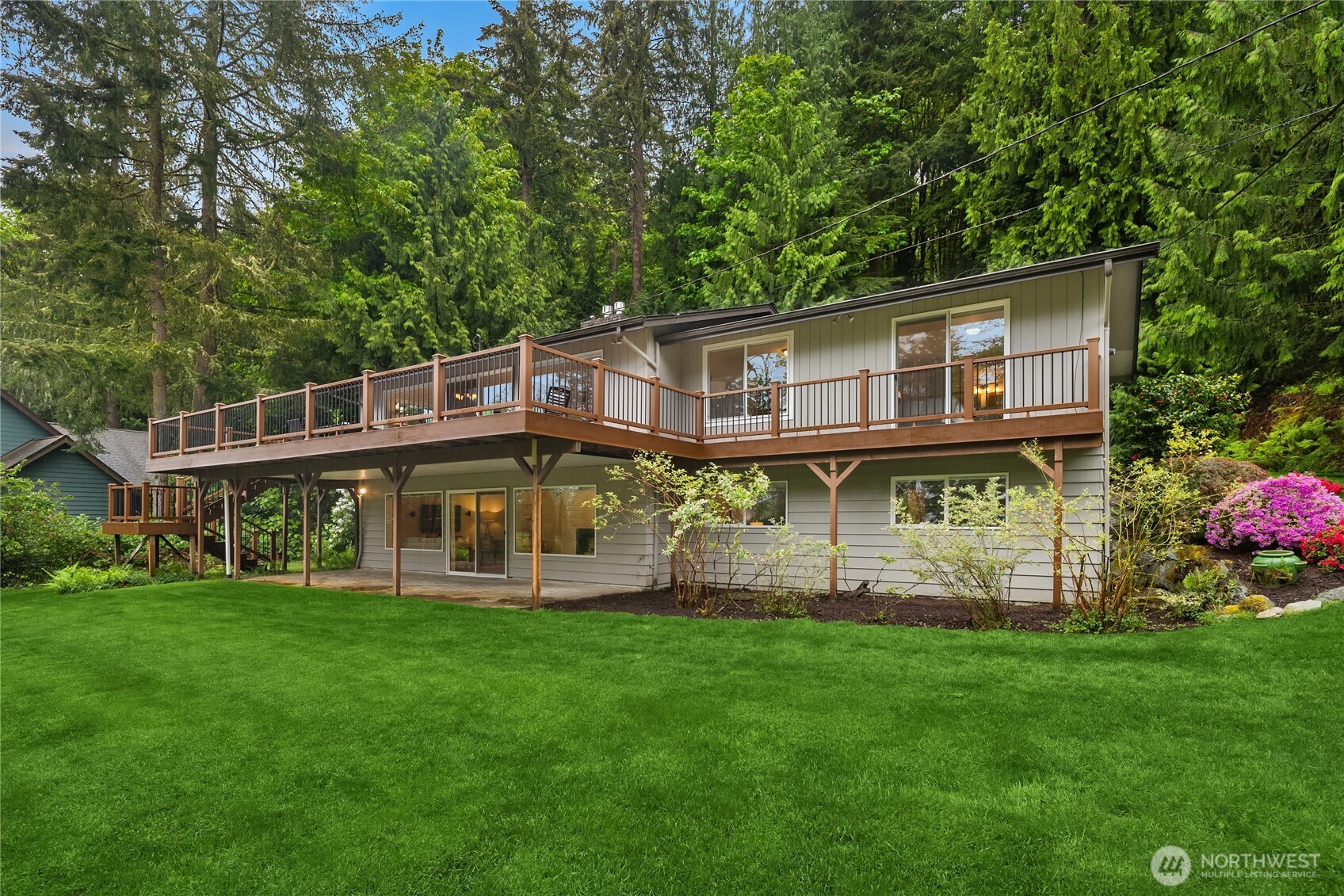 17707 SE 60th Street , Bellevue, WA 98006