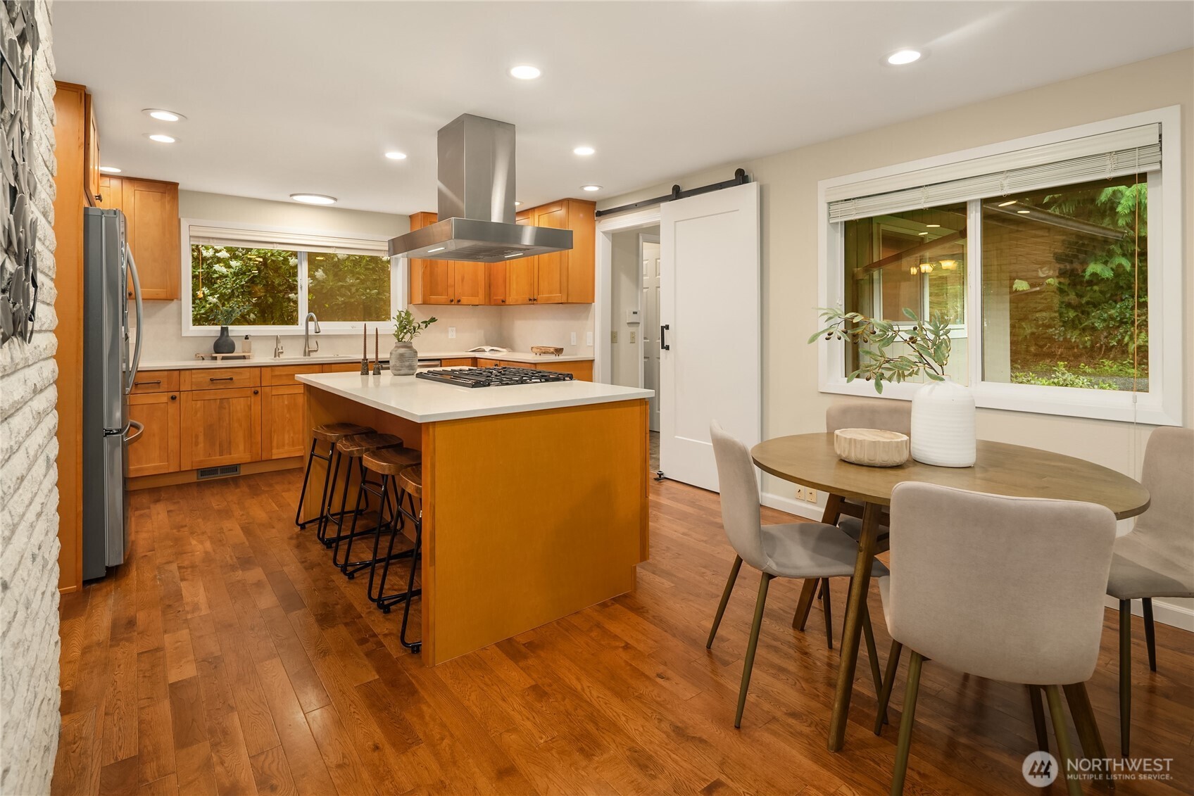 17707 SE 60th Street , Bellevue, WA 98006
