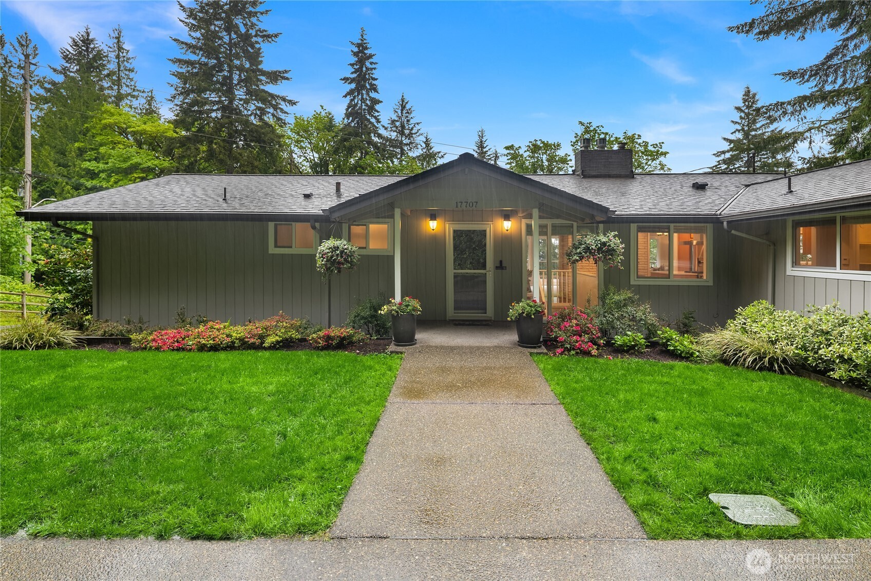 17707 SE 60th Street , Bellevue, WA 98006