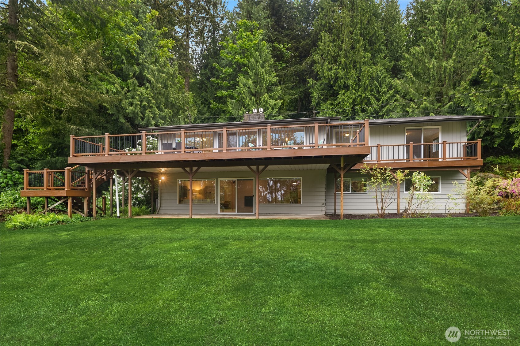 17707 SE 60th Street , Bellevue, WA 98006