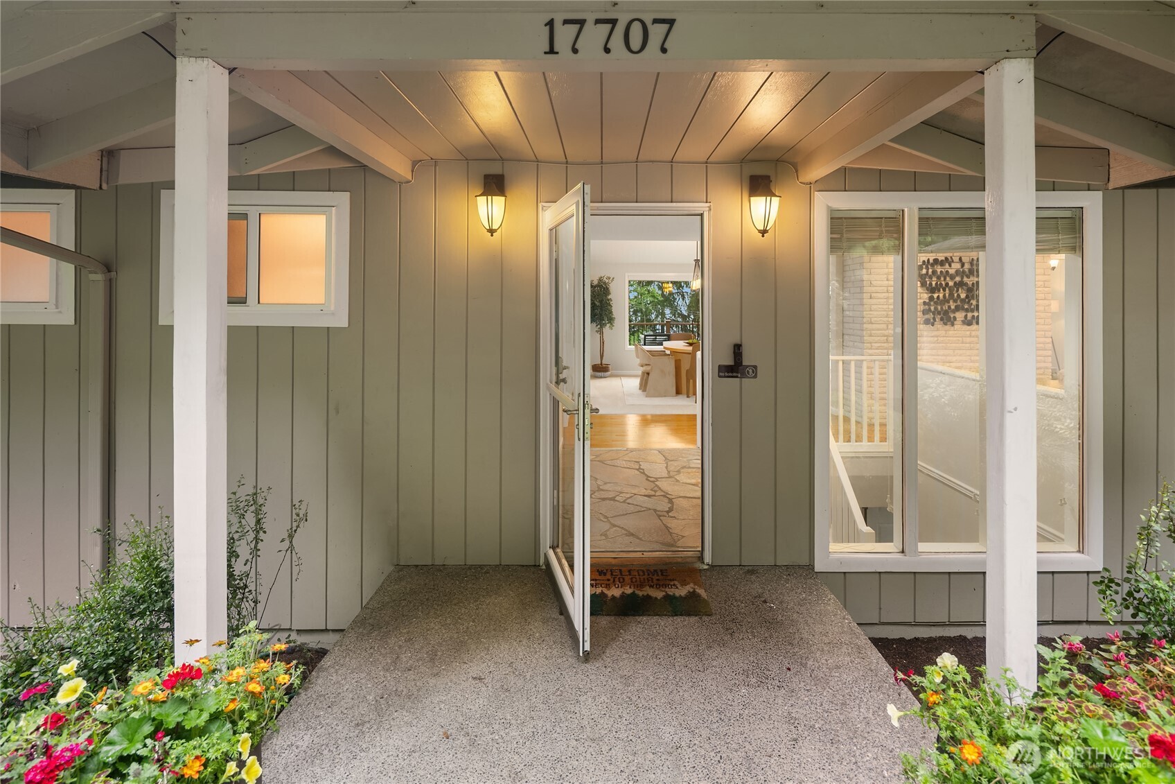 17707 SE 60th Street , Bellevue, WA 98006