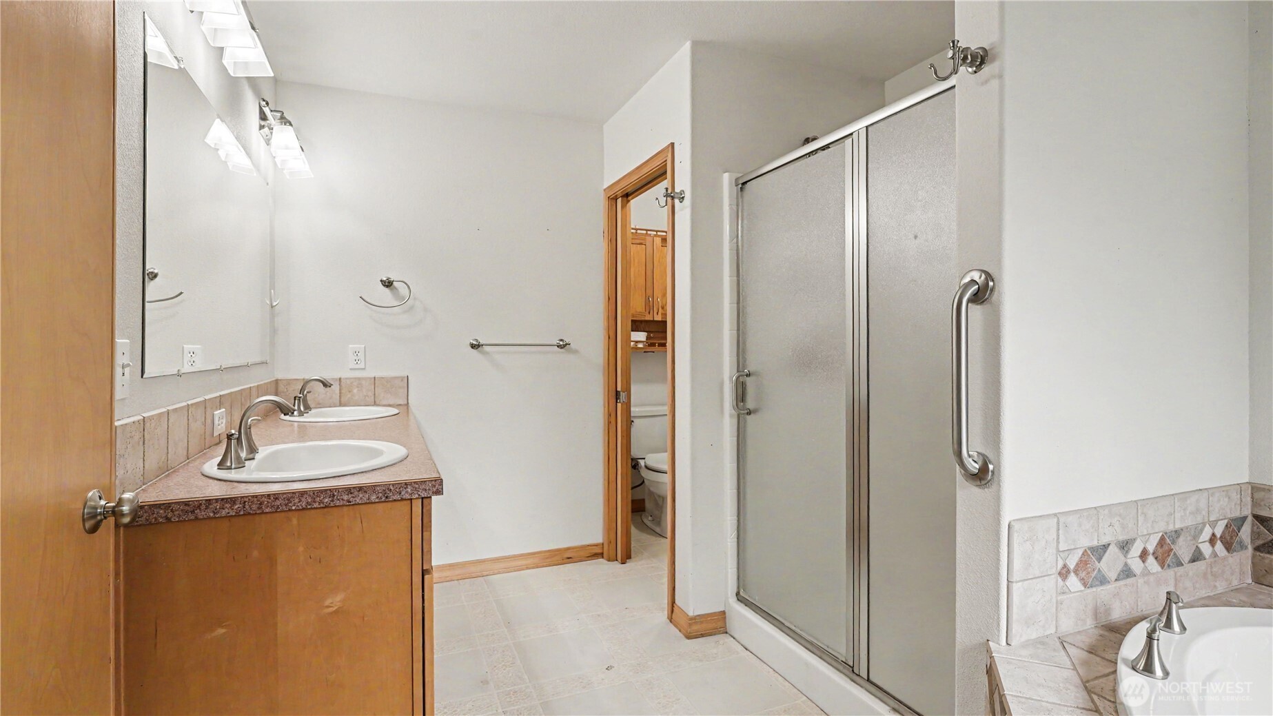150 E Shadow Lane , Shelton, WA 98584