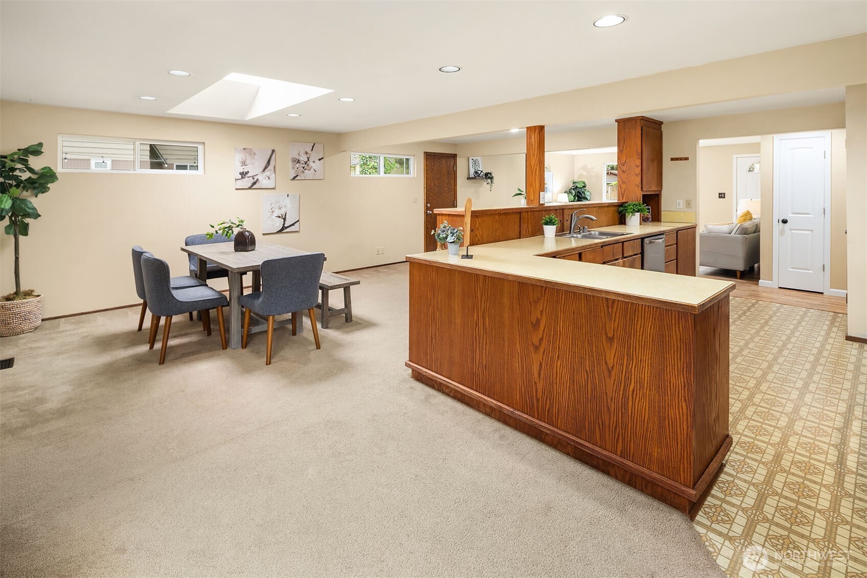 570 SE Andrews Street , Issaquah, WA 98027