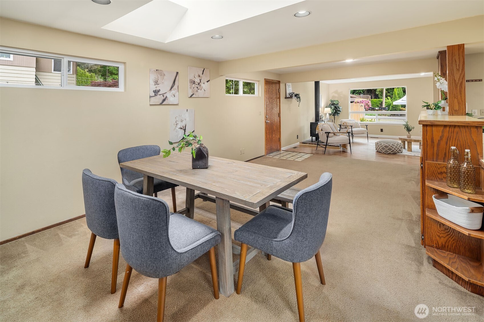 570 SE Andrews Street , Issaquah, WA 98027