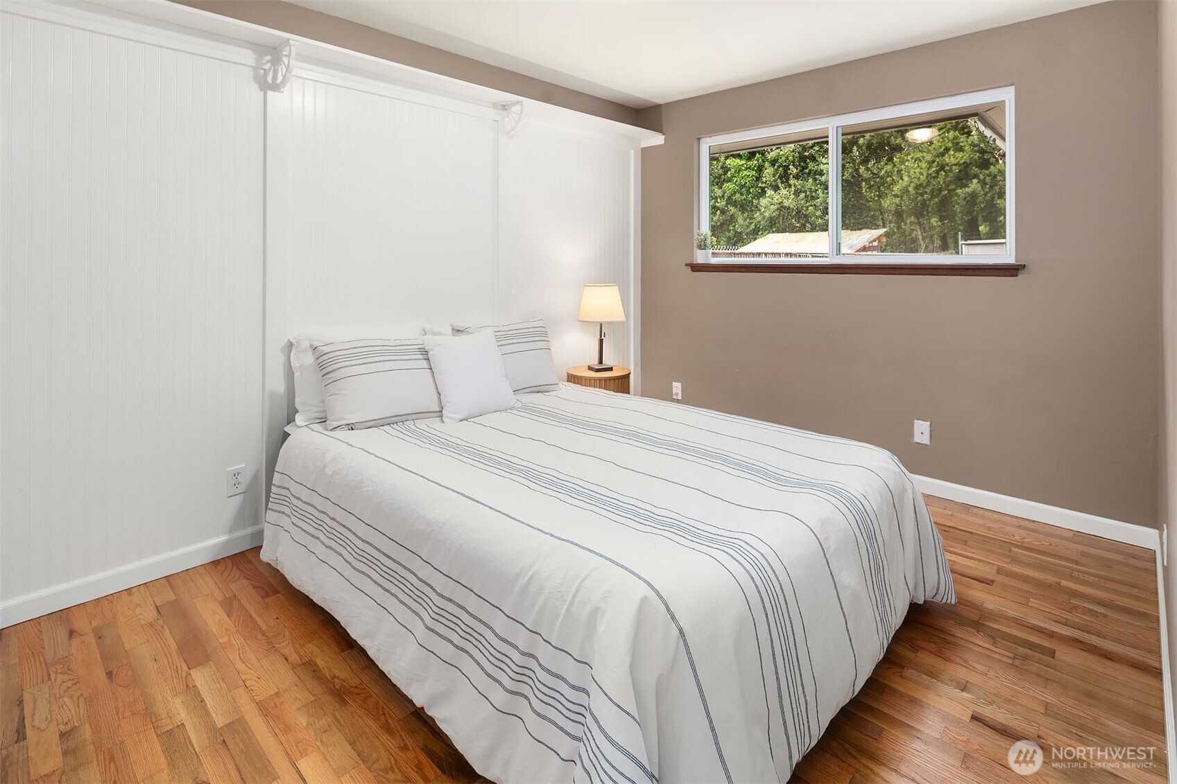 570 SE Andrews Street , Issaquah, WA 98027