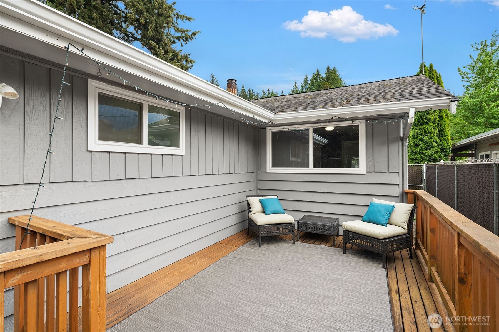 570 SE Andrews Street , Issaquah, WA 98027