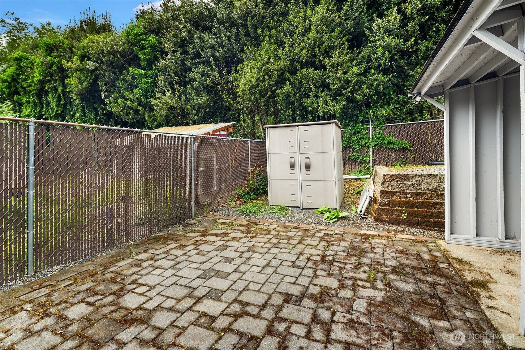 570 SE Andrews Street , Issaquah, WA 98027
