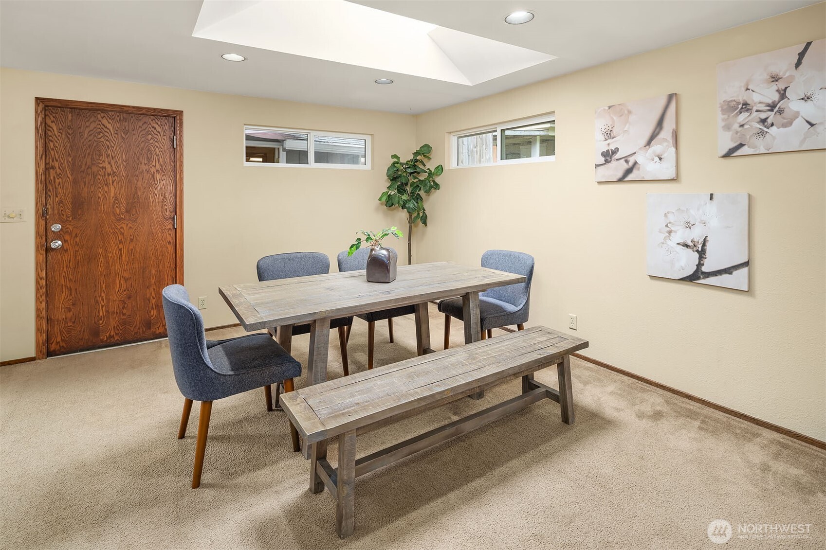 570 SE Andrews Street , Issaquah, WA 98027