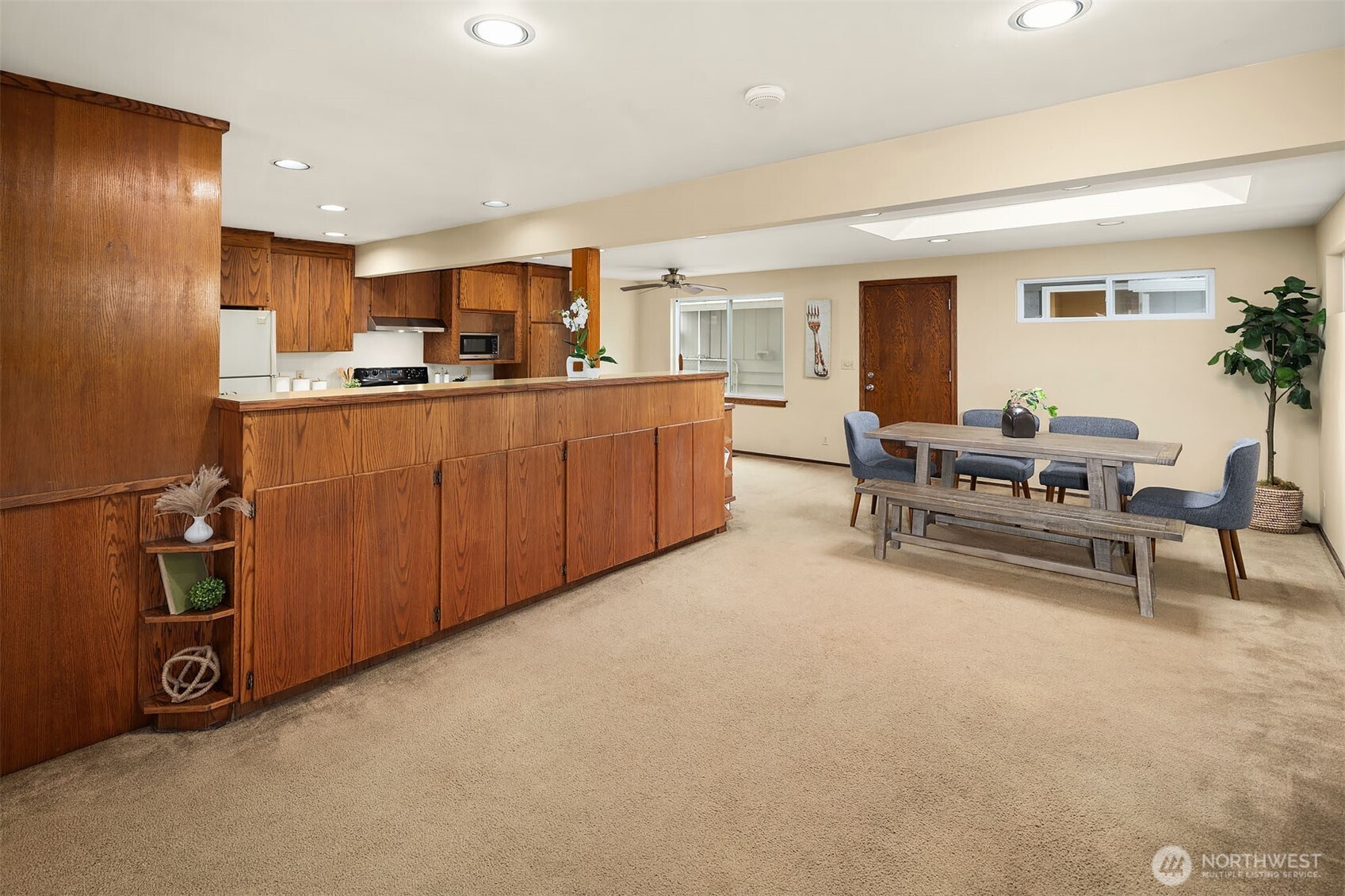 570 SE Andrews Street , Issaquah, WA 98027