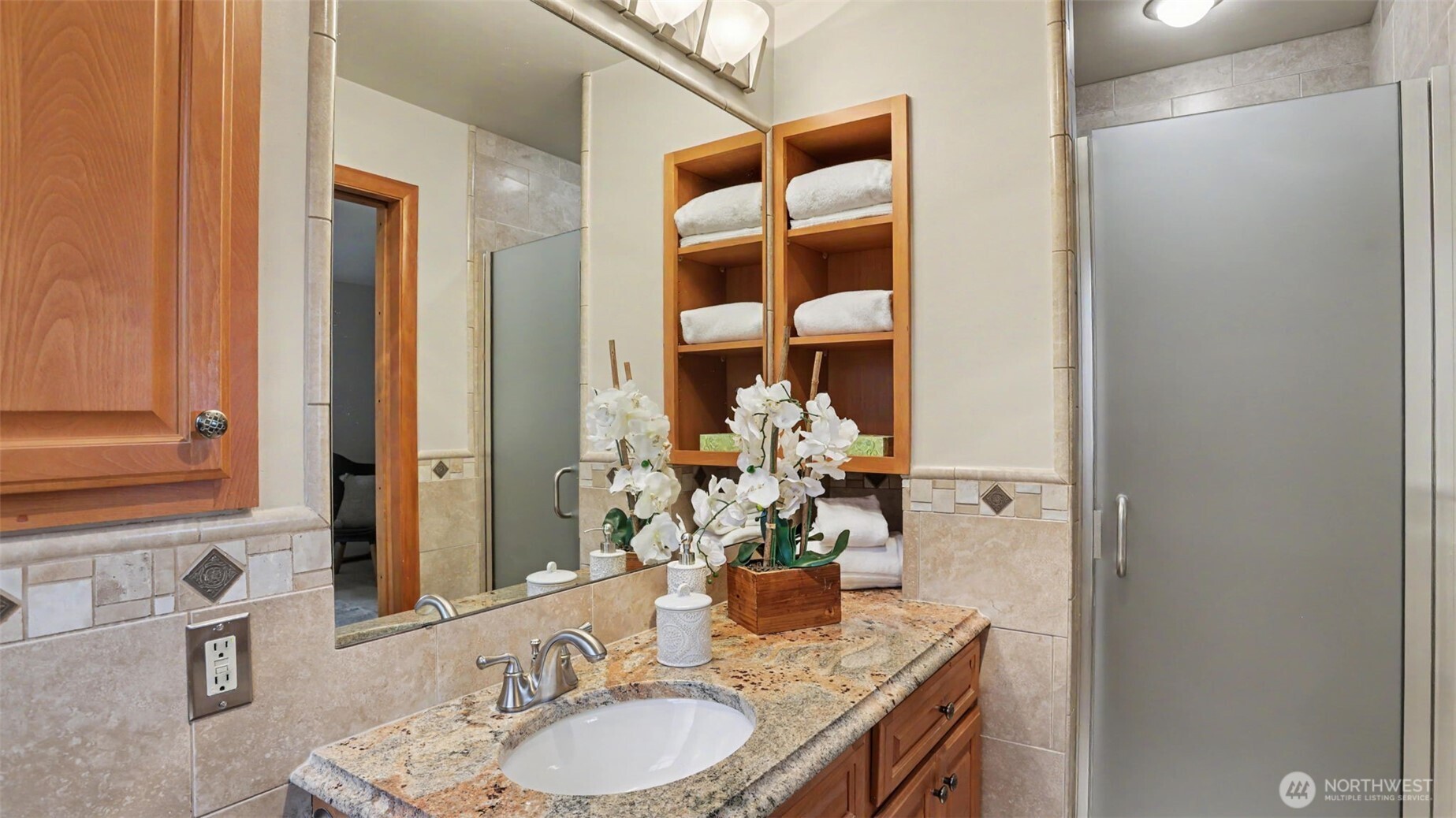 5810 NE 181st Street , Kenmore, WA 98028