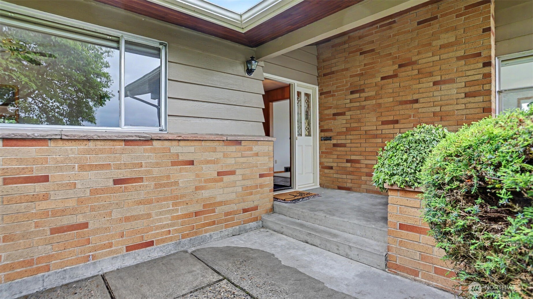 5810 NE 181st Street , Kenmore, WA 98028