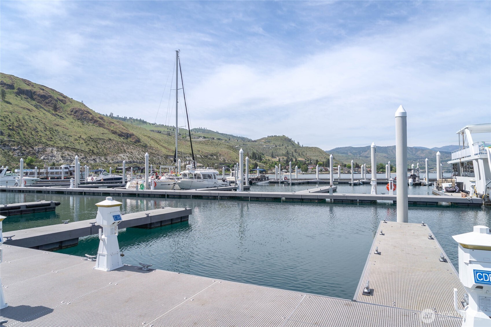 1350 W Woodin Avenue #C-34, Chelan, WA 98816