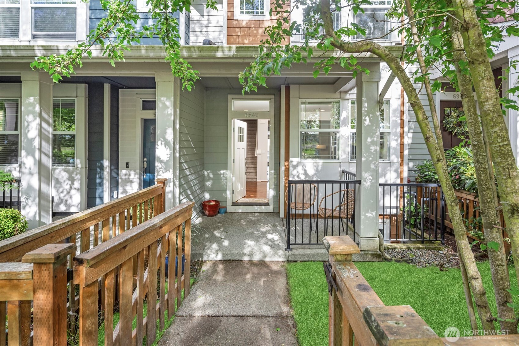 6942 31st Avenue SW, Seattle, WA 98126-4205