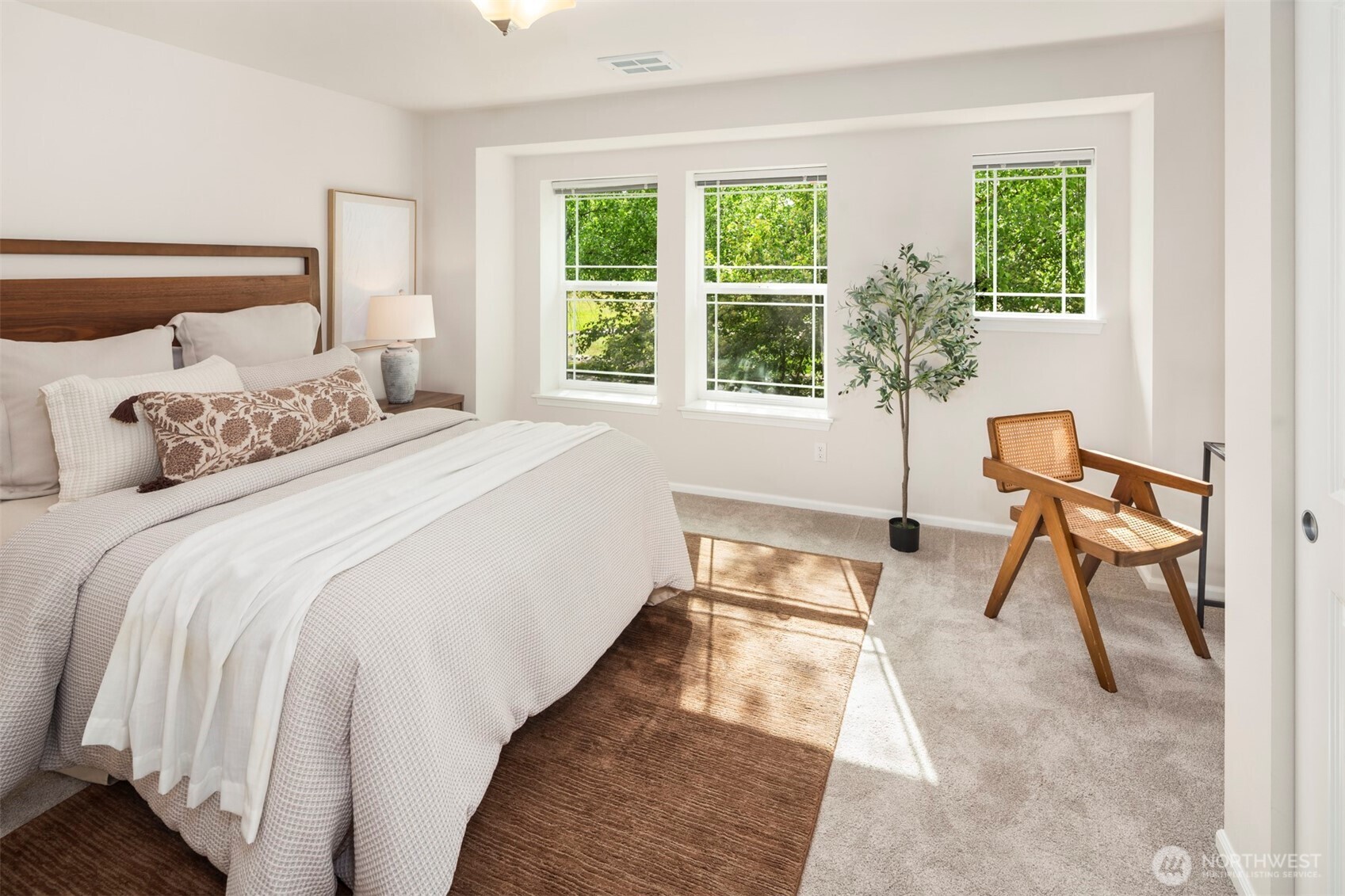 6942 31st Avenue SW, Seattle, WA 98126-4205