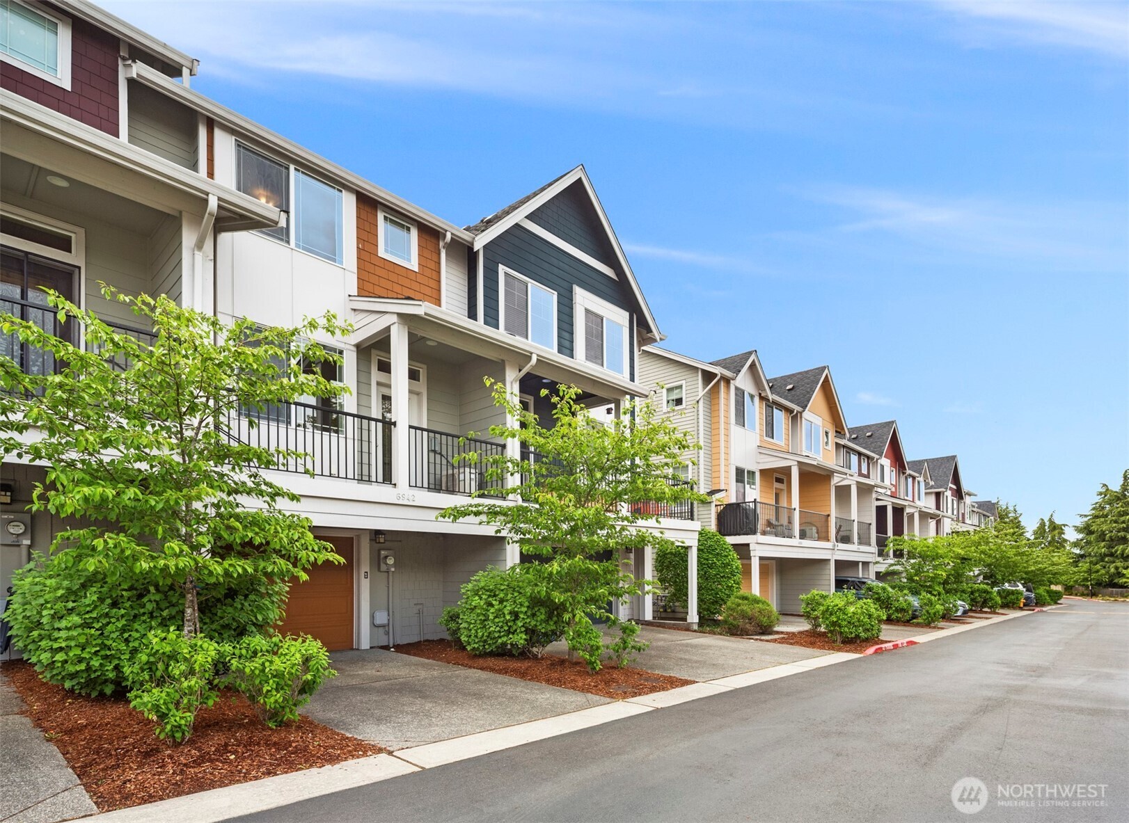 6942 31st Avenue SW, Seattle, WA 98126-4205
