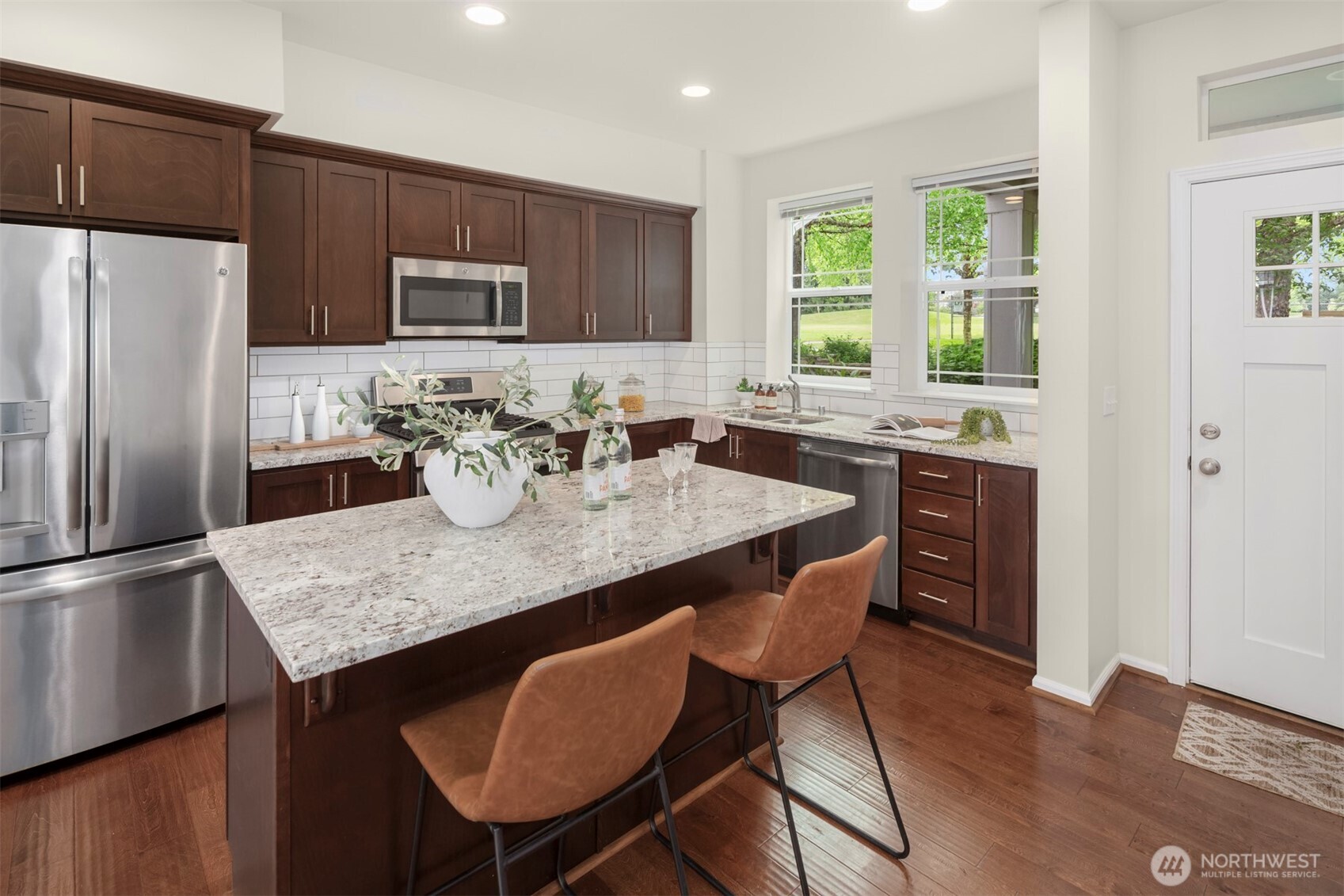 6942 31st Avenue SW, Seattle, WA 98126-4205