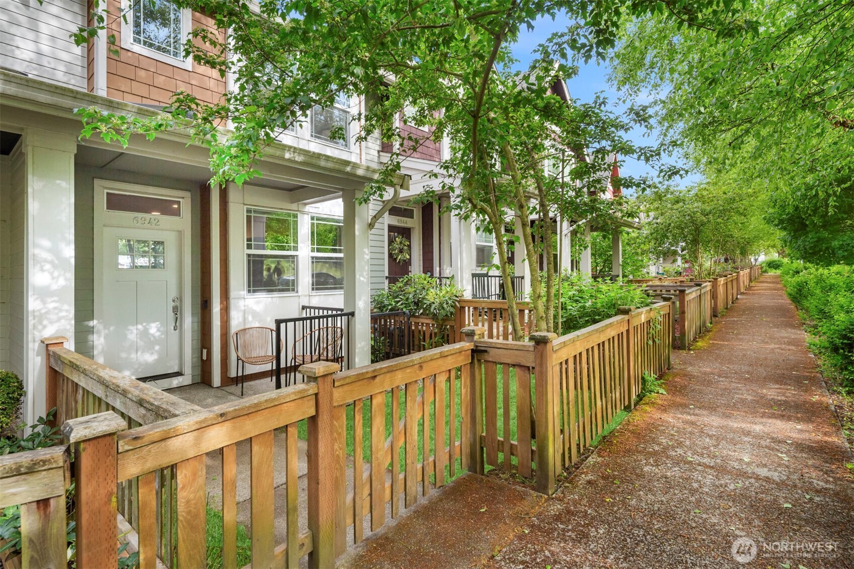 6942 31st Avenue SW, Seattle, WA 98126-4205