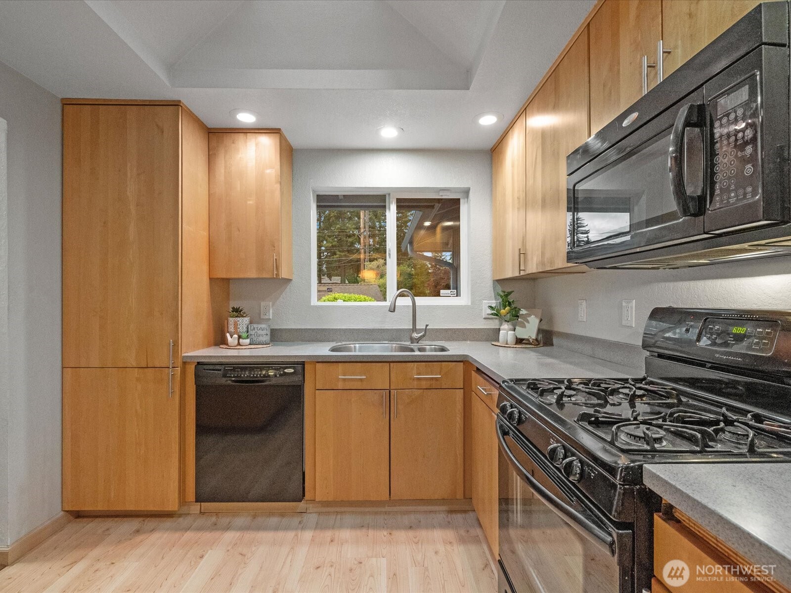 2932 116th Street SE, Everett, WA 98208