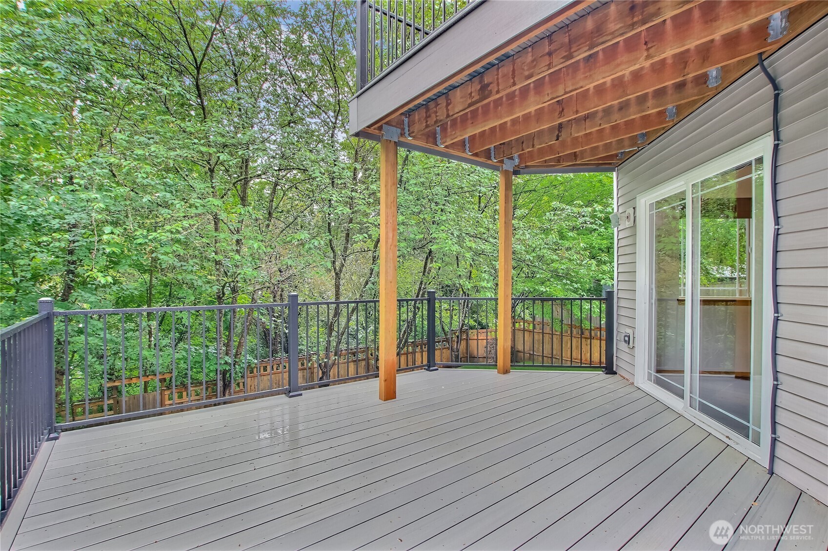 9430 NE 181st Lane , Bothell, WA 98011-3357