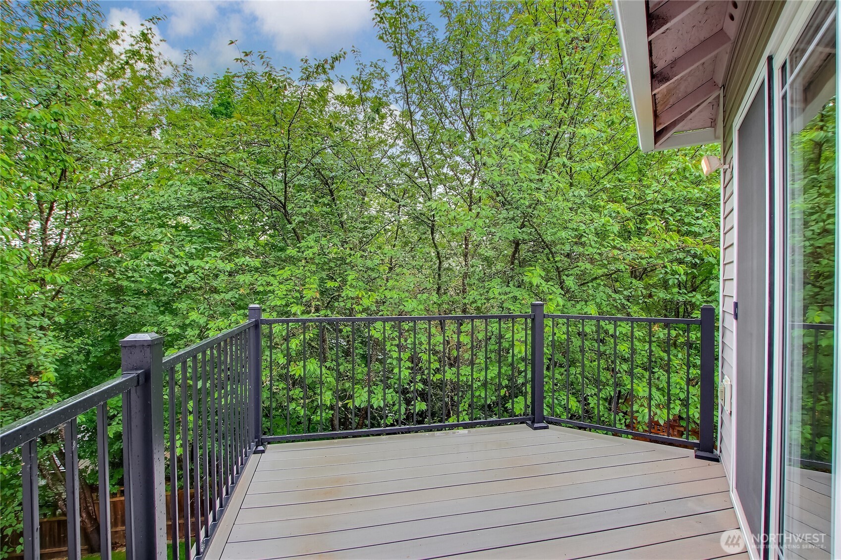 9430 NE 181st Lane , Bothell, WA 98011-3357