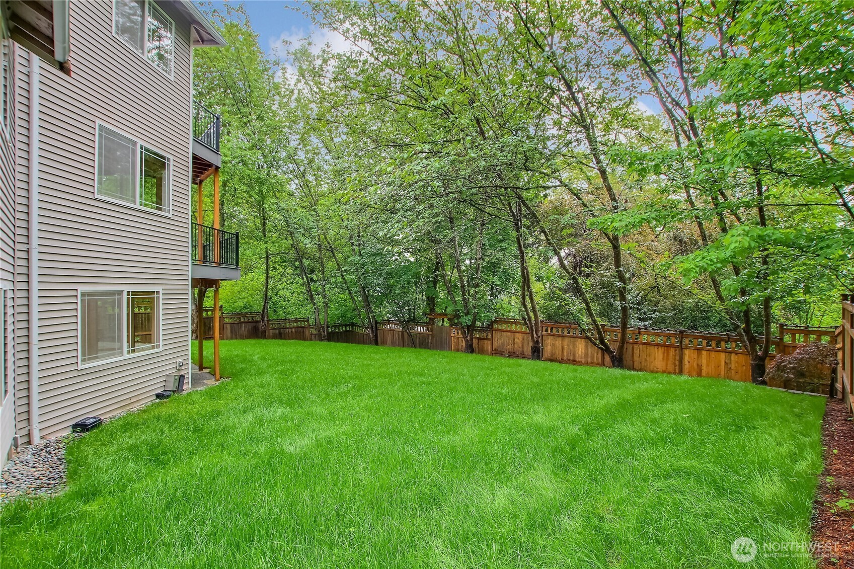 9430 NE 181st Lane , Bothell, WA 98011-3357