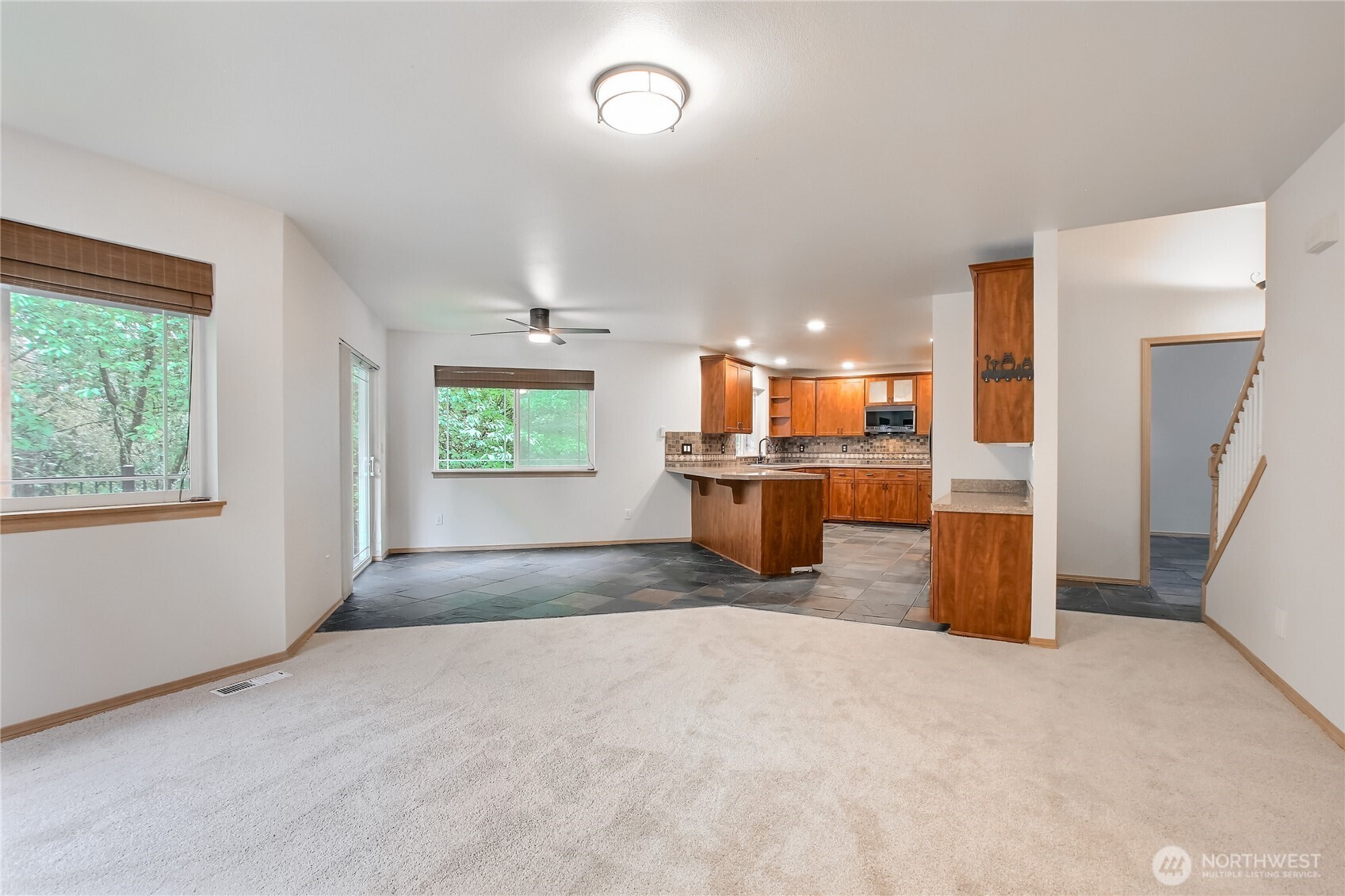 9430 NE 181st Lane , Bothell, WA 98011-3357