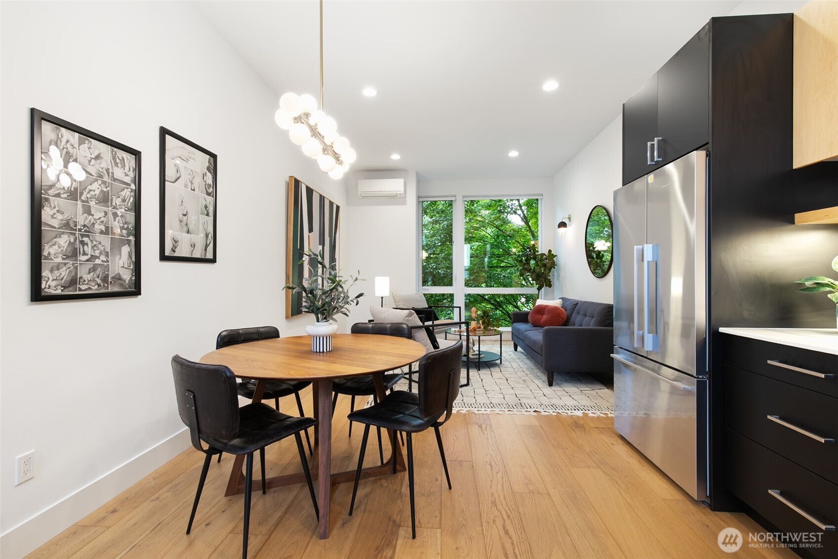 7020 Greenwood Avenue N, Seattle, WA 98103