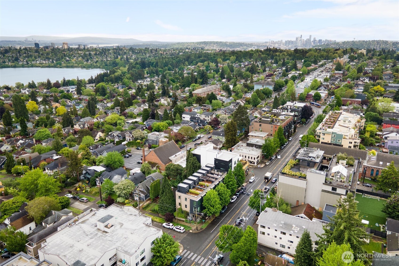 7020 Greenwood Avenue N, Seattle, WA 98103