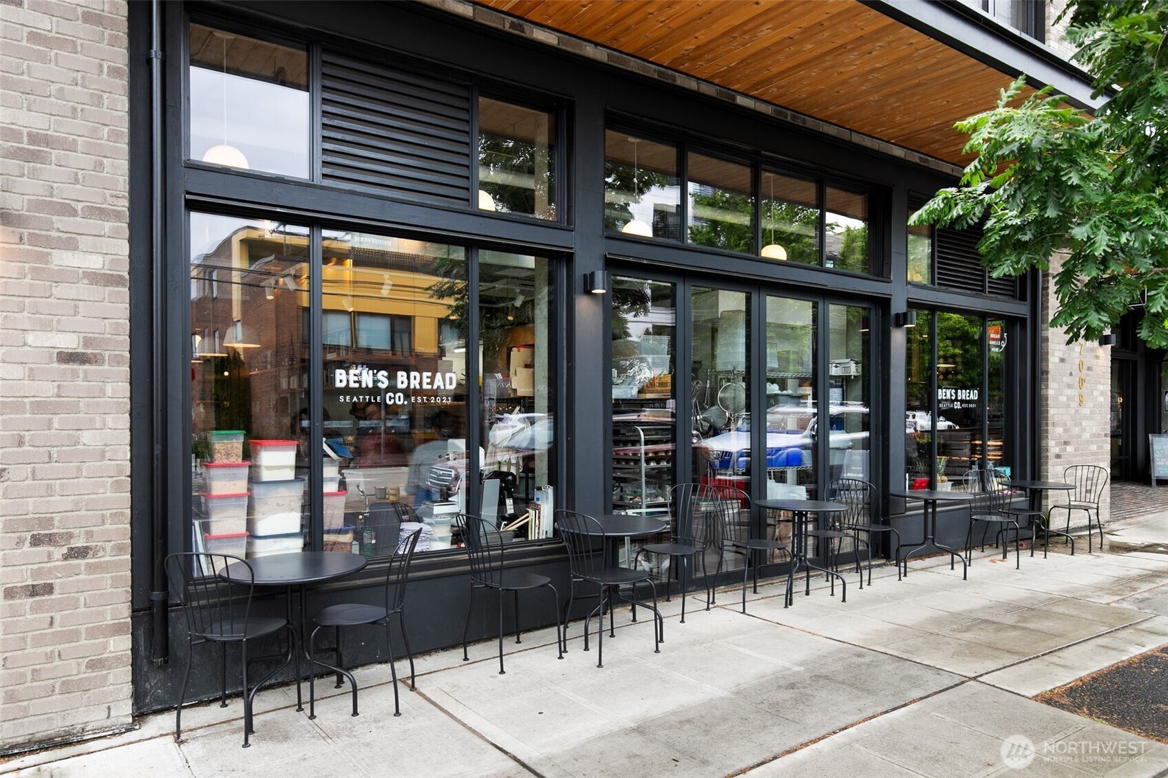 7020 Greenwood Avenue N, Seattle, WA 98103