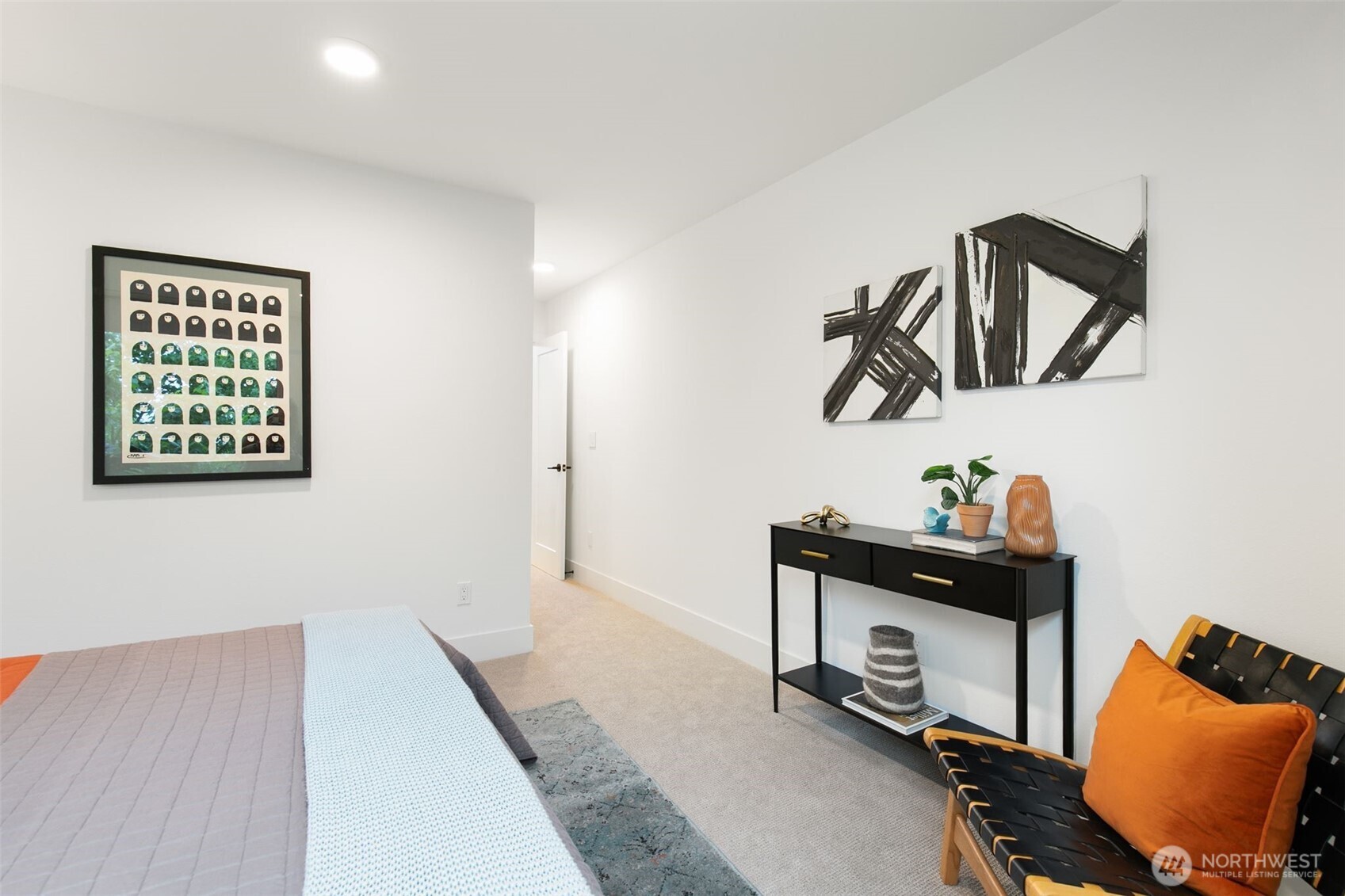 7020 Greenwood Avenue N, Seattle, WA 98103