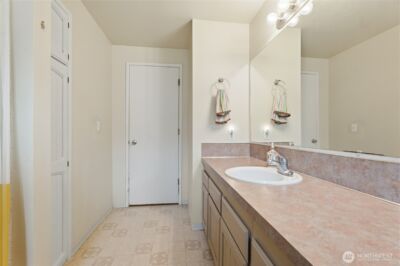 709 Enterprise Drive NE, Lacey, WA 98516 - Photo 9