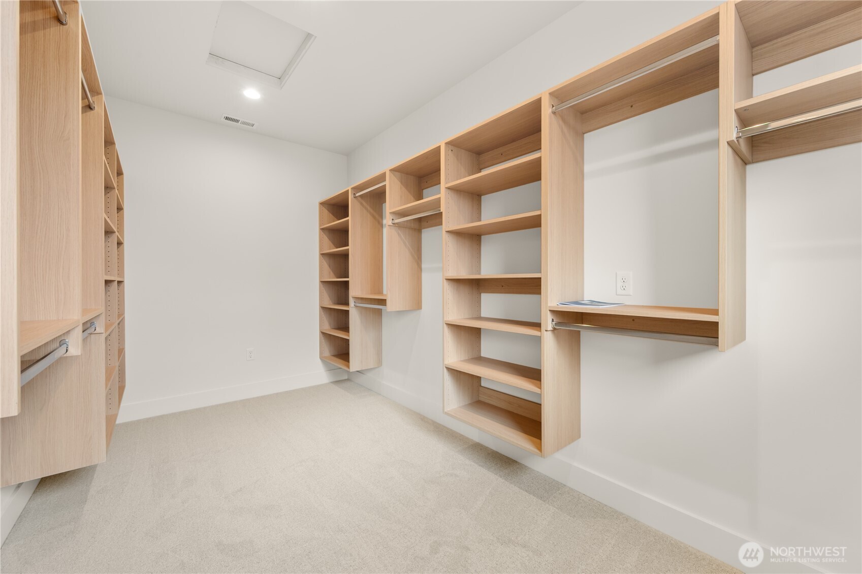 300 SE 208th Street , Bothell, WA 98012