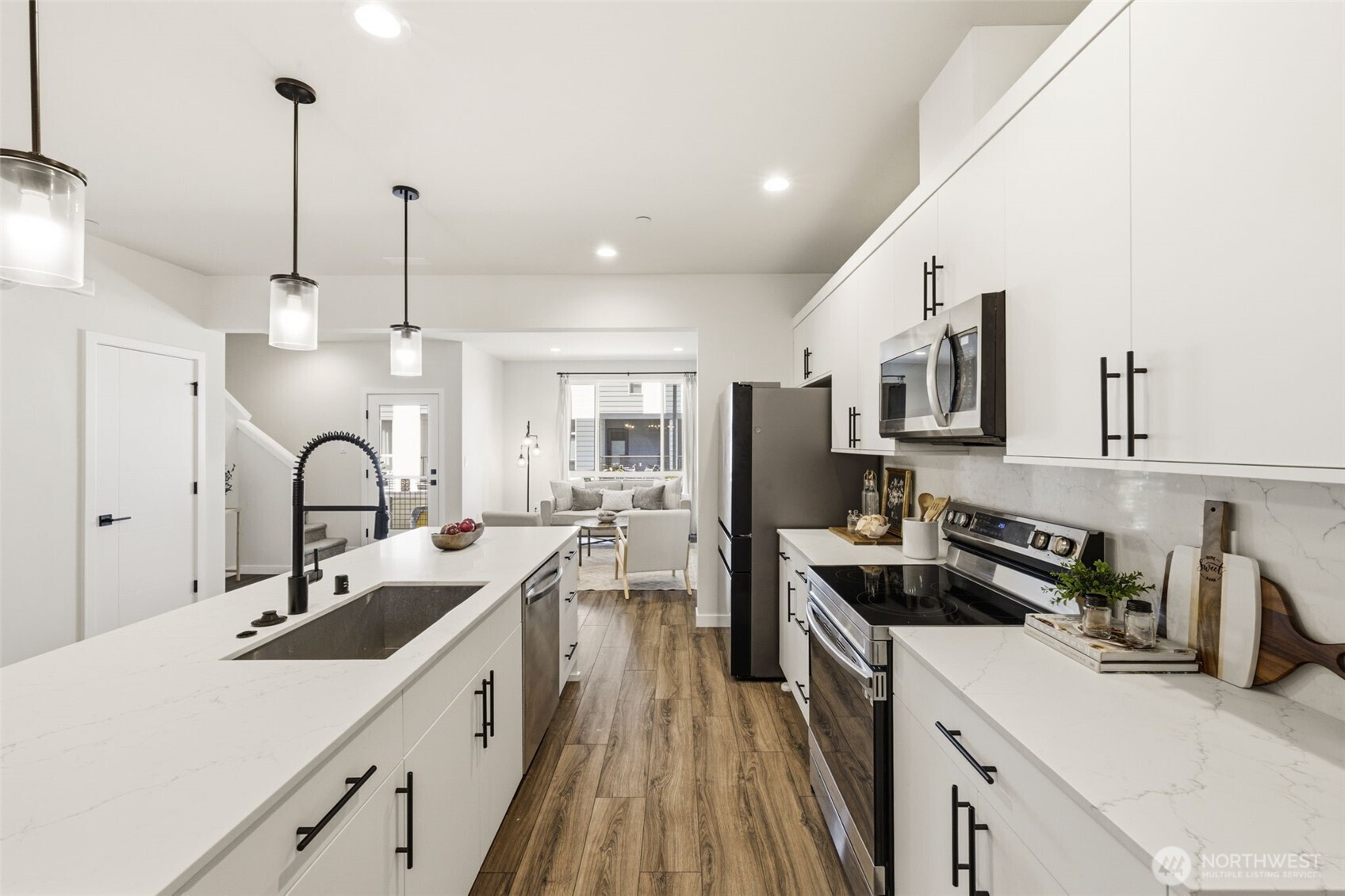 13710 Ash Way #A2, Everett, WA 98204