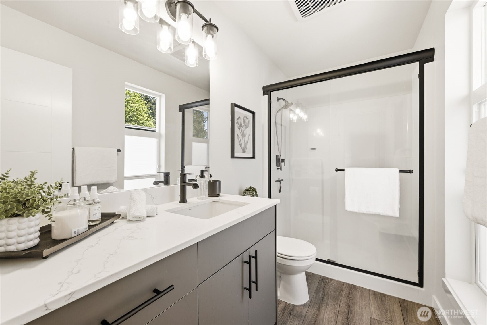 13710 Ash Way #A2, Everett, WA 98204