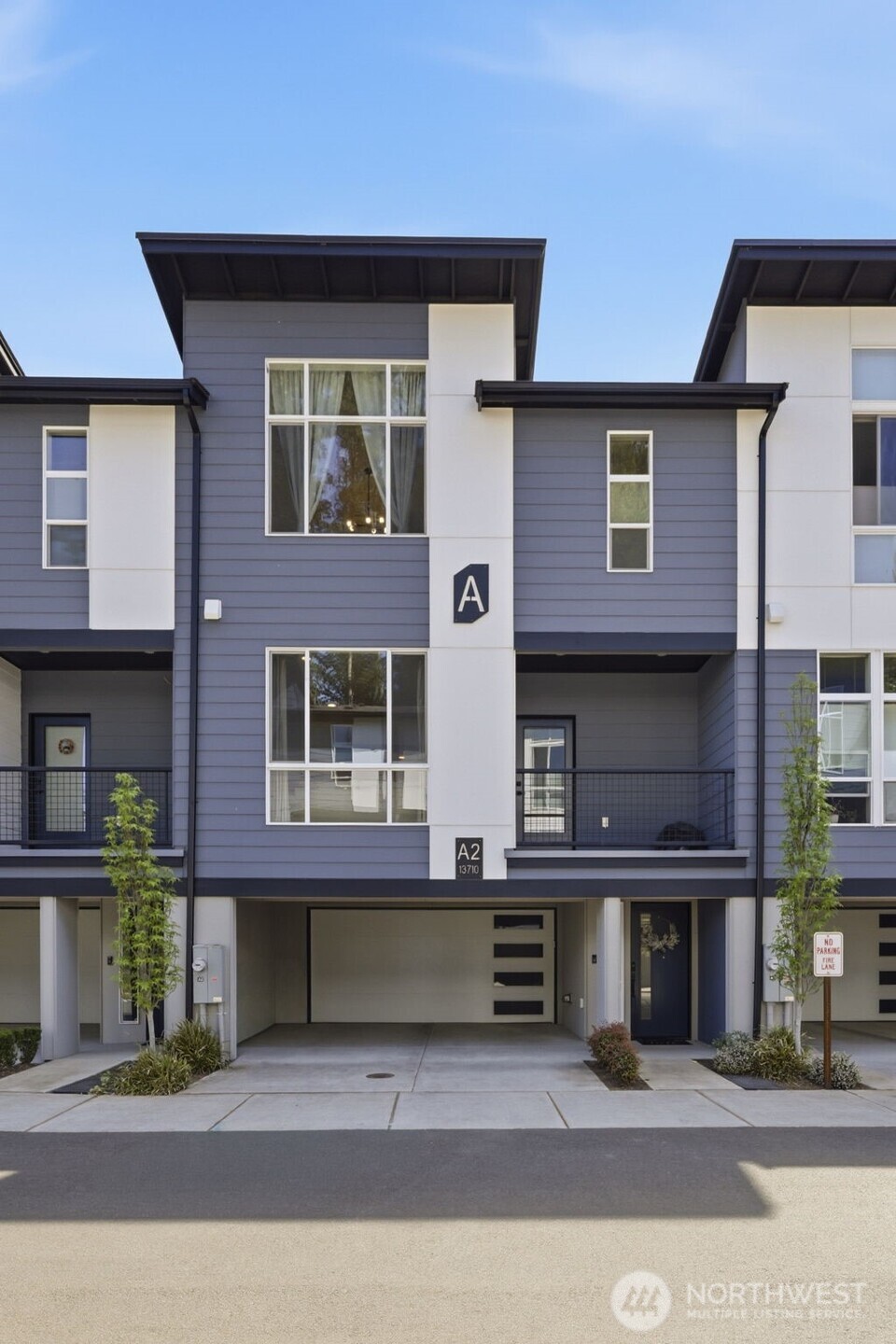 13710 Ash Way #A2, Everett, WA 98204