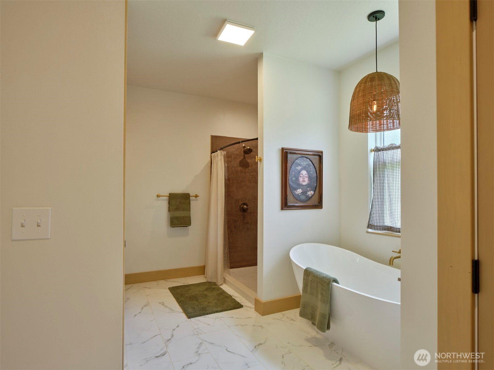 312 Little Valley Lane , Castle Rock, WA 98611