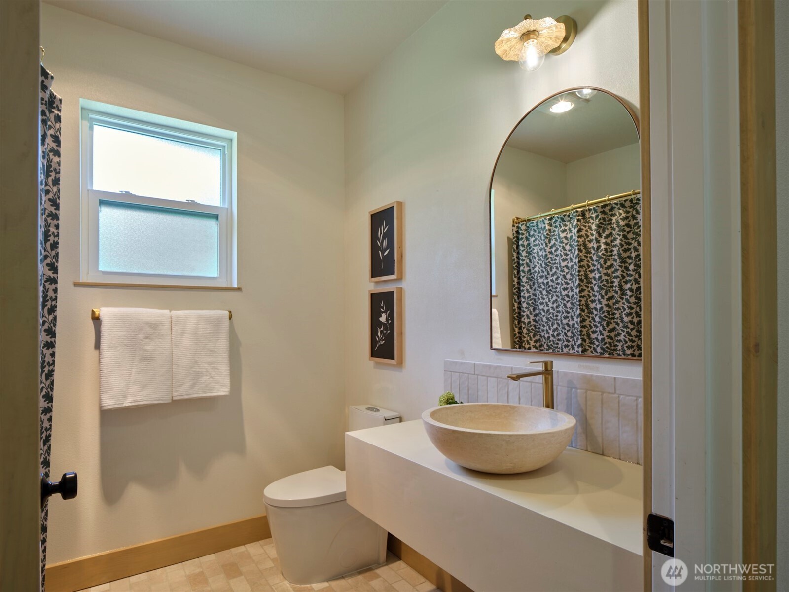 312 Little Valley Lane , Castle Rock, WA 98611