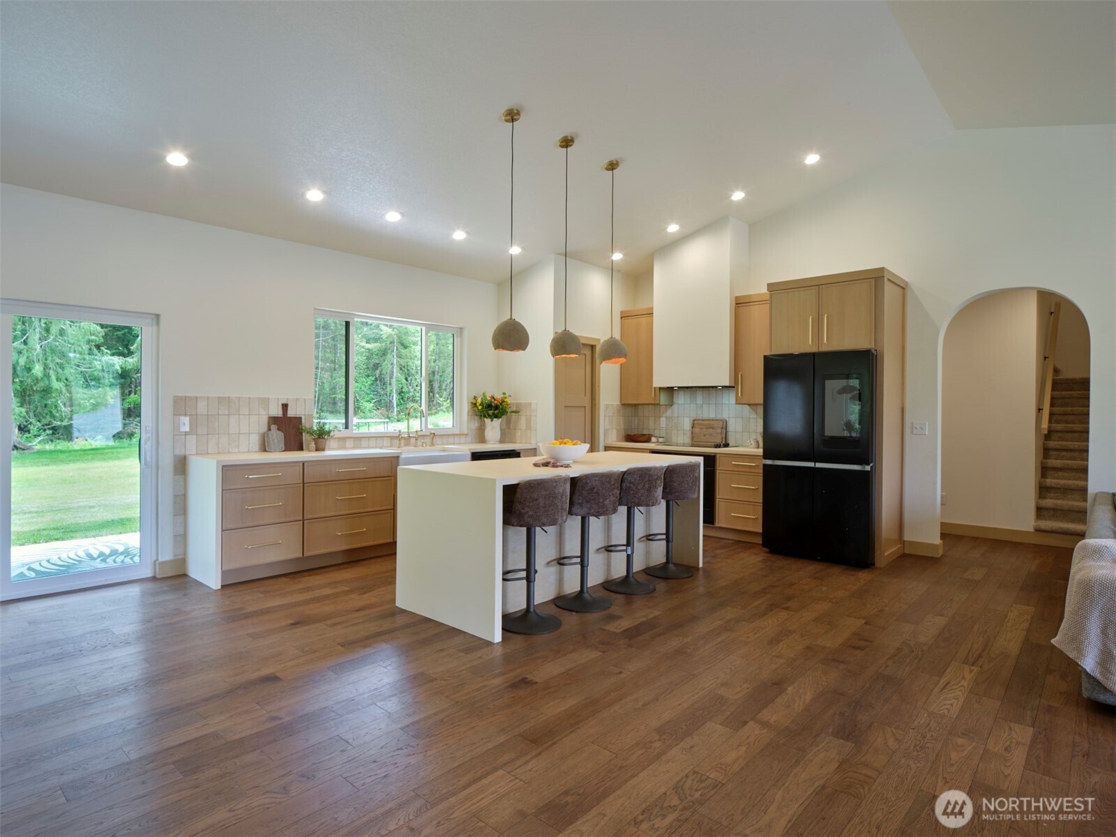 312 Little Valley Lane , Castle Rock, WA 98611