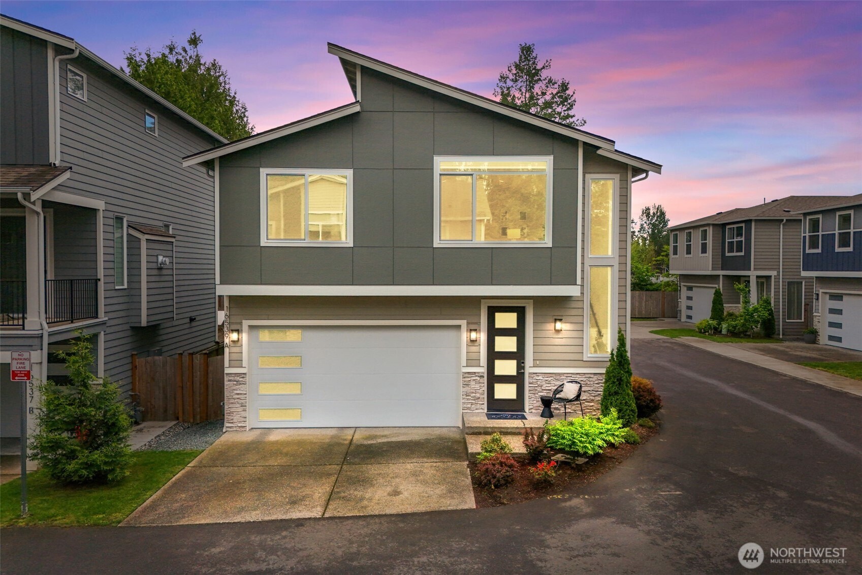 16539 8th Avenue NE #A, Shoreline, WA 98155