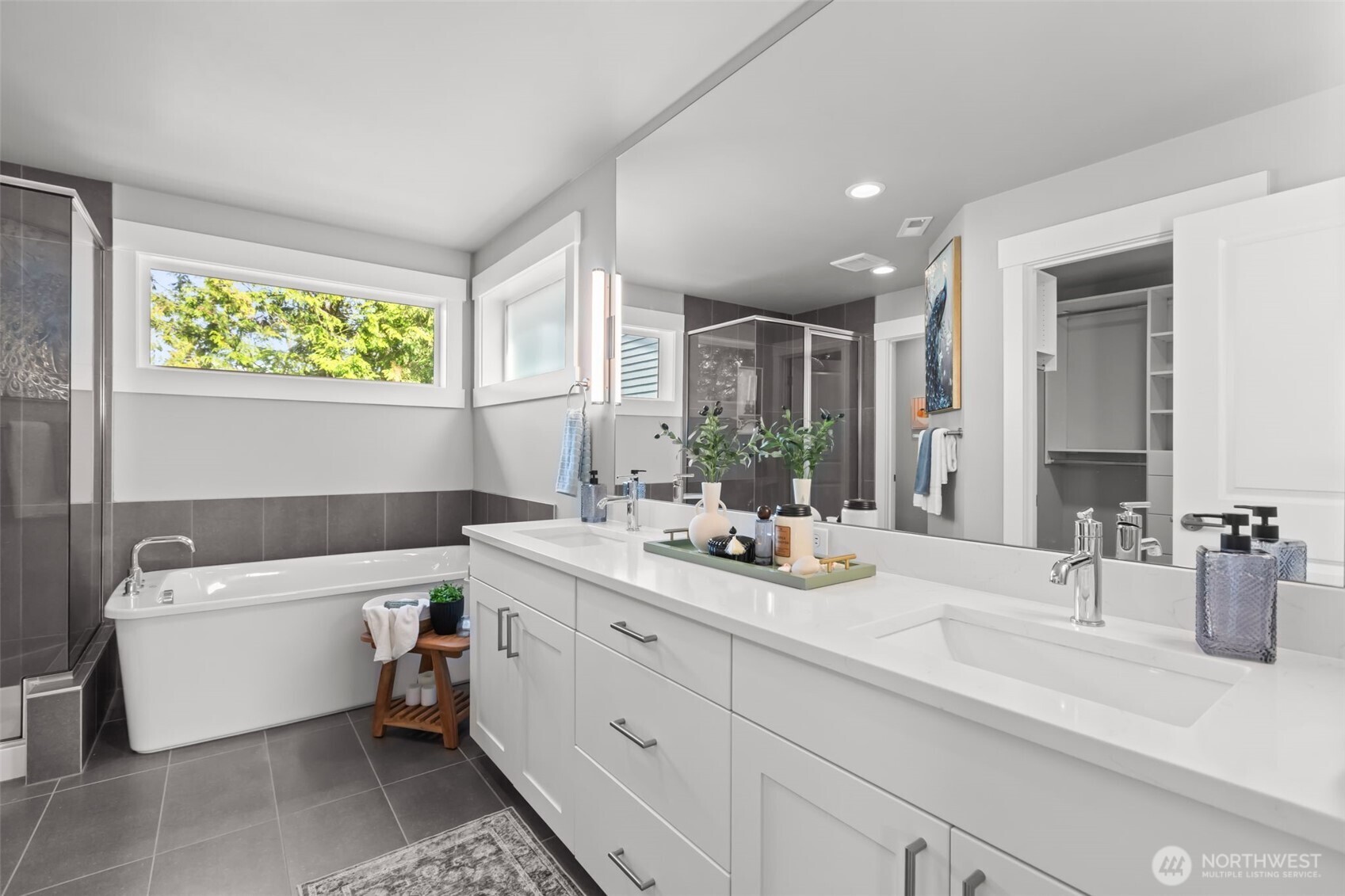 16539 8th Avenue NE #A, Shoreline, WA 98155