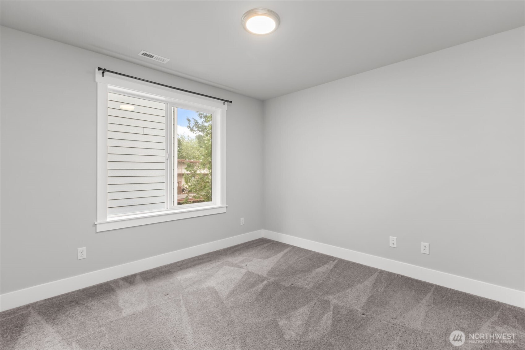16539 8th Avenue NE #A, Shoreline, WA 98155