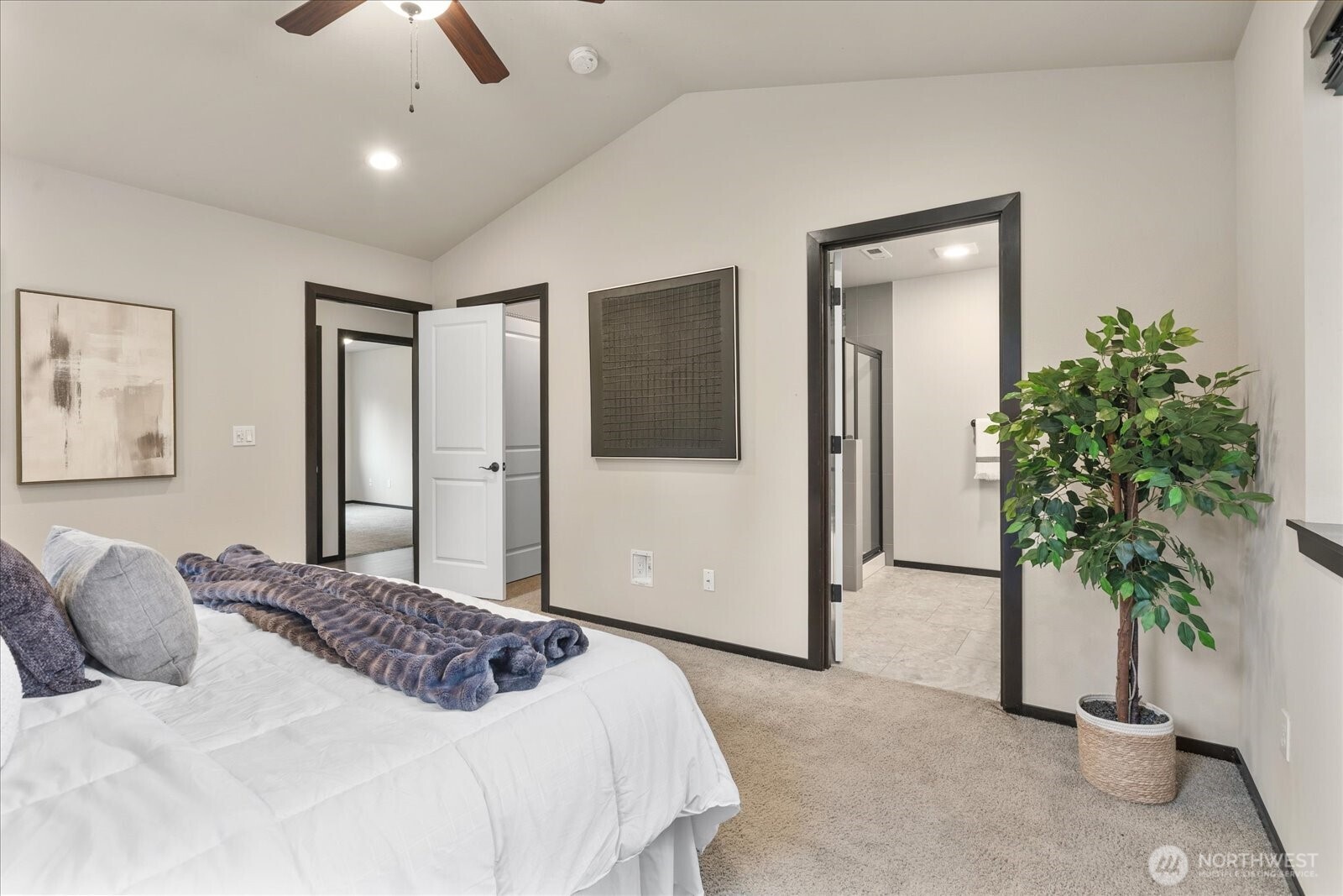19827 Cypress Way Way , Lynnwood, WA 98036