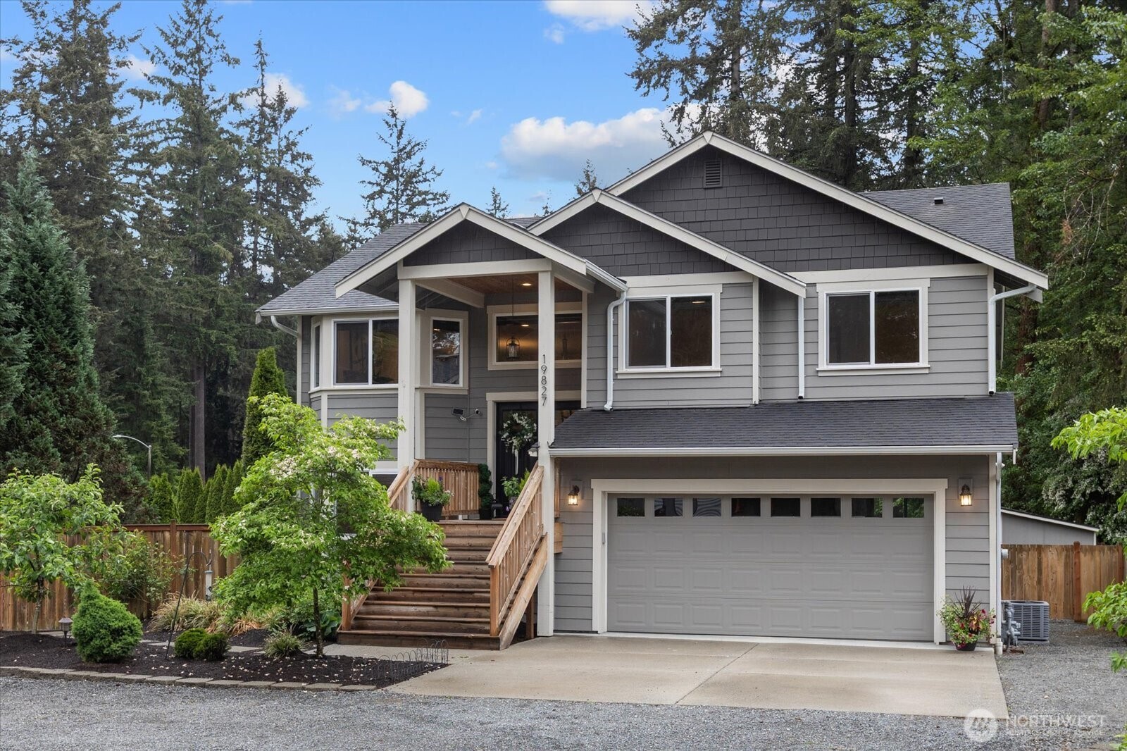 19827 Cypress Way Way , Lynnwood, WA 98036